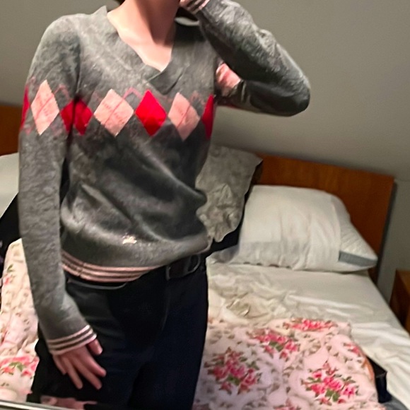 Burberry London Grey sweater with Red/pink argyle pattern - Picture 1 of 5